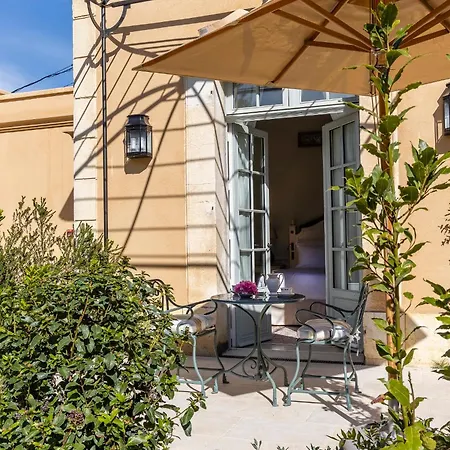Otel Saint-ange 5*