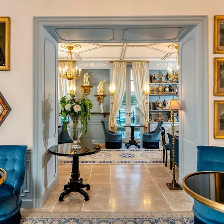 Saint-ange Hotel 5*