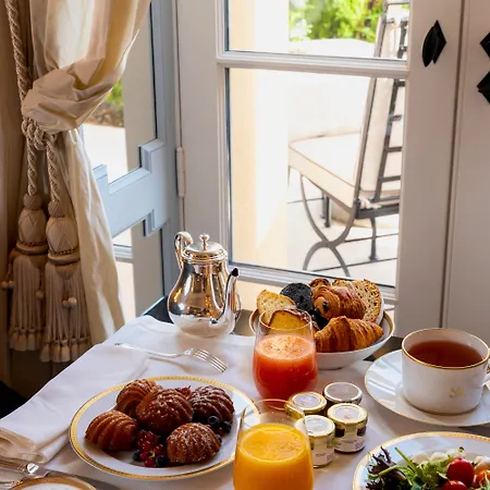 Hotel Saint-ange 5*